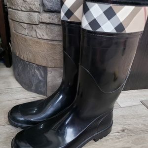 Authentic Burberry Rainboots